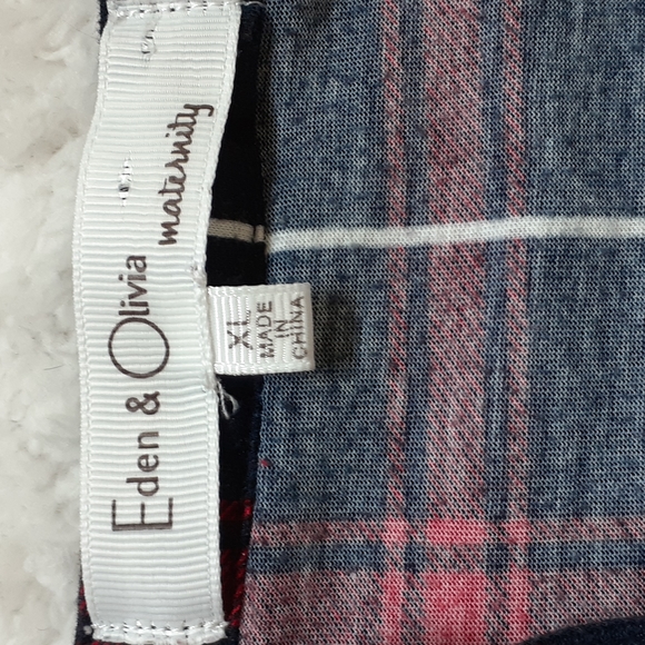Eden and Olivia Womans Maternity Plaid Top XL - Picture 4 of 12